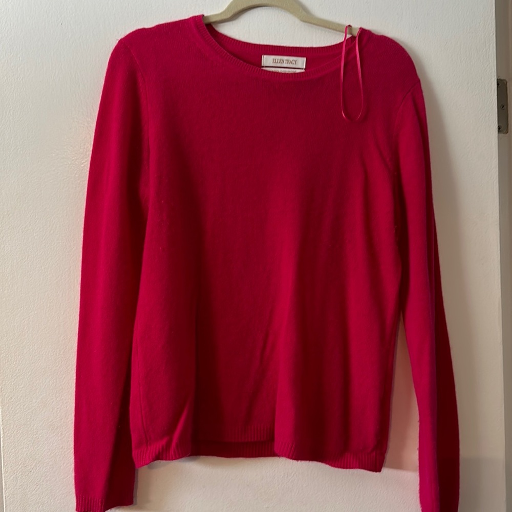 Large Ellen Tracy cashmere sweater